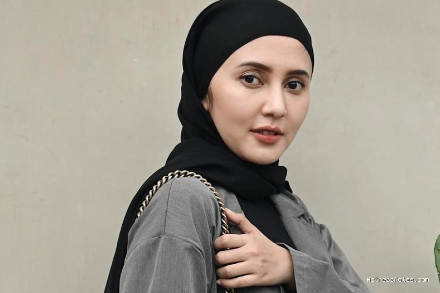 Biodata Rara Nawangsih: Agama, Keluarga, Pacar, Fakta dan Karir