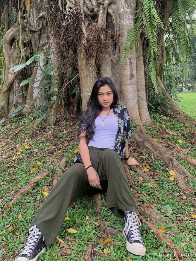 Biodata Ratu Aulia: Agama, Keluarga, Pacar, Fakta dan Karir