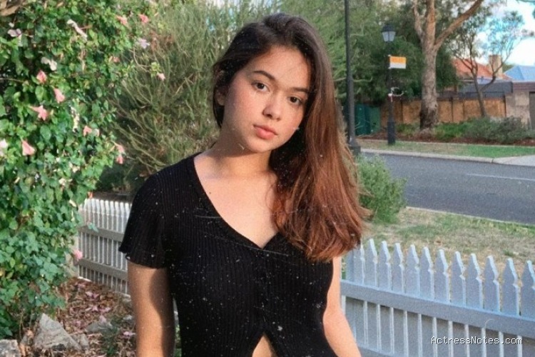 Biodata Rebecca Klopper: Agama, Keluarga, Pacar, Fakta dan Karir