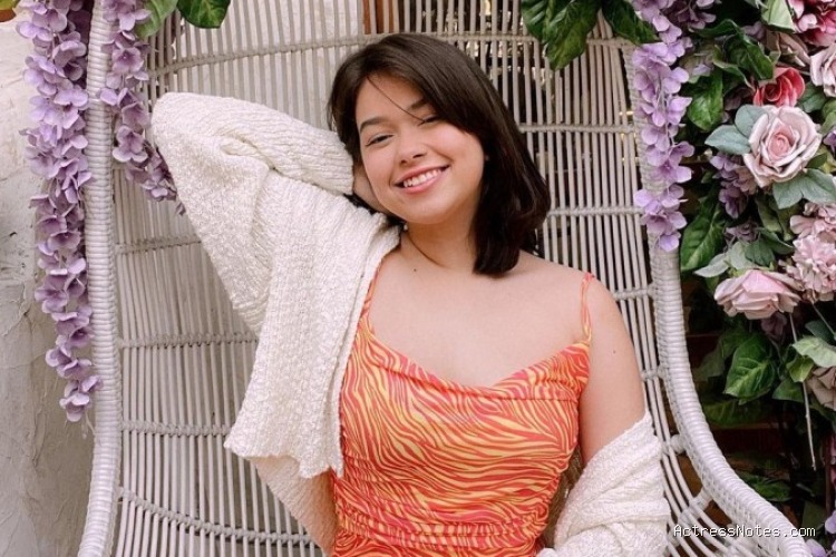 Biodata Rebecca Klopper: Agama, Keluarga, Pacar, Fakta dan Karir