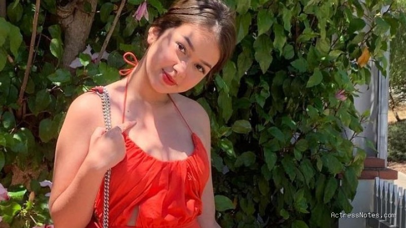 Biodata Rebecca Klopper: Agama, Keluarga, Pacar, Fakta dan Karir