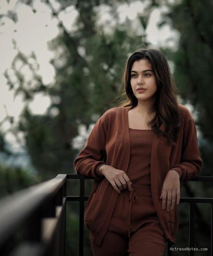 Biodata Rebecca Tamara: Agama, Keluarga, Pacar, Fakta dan Karir