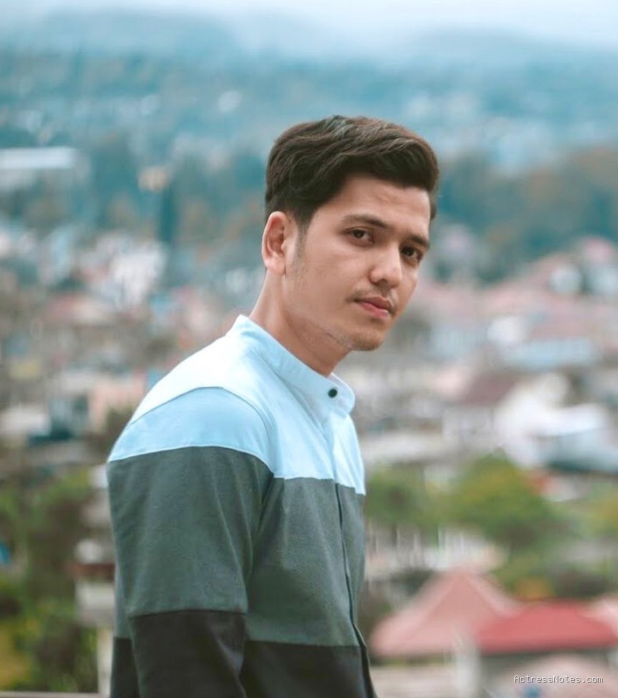 Biodata Rendi Jhon Pratama: Agama, Keluarga, Pacar, Fakta dan Karir