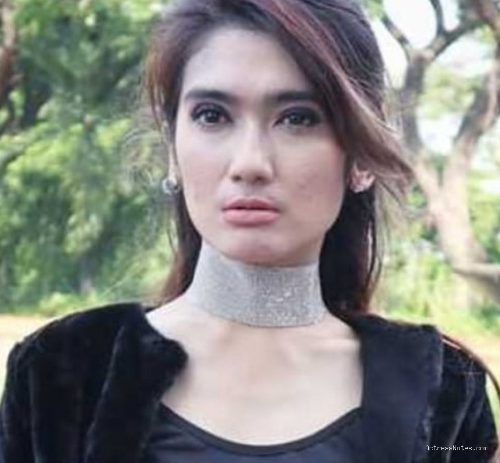 Biodata Revi Mariska: Agama, Keluarga, Pacar, Fakta dan Karir