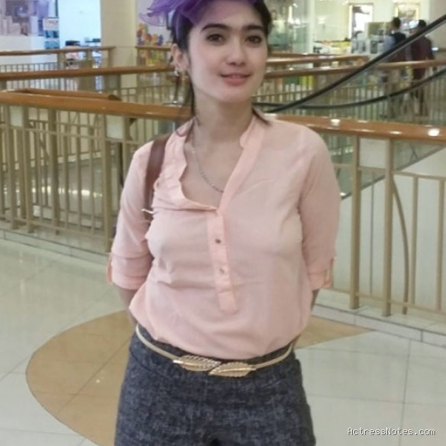 Biodata Revi Mariska: Agama, Keluarga, Pacar, Fakta dan Karir
