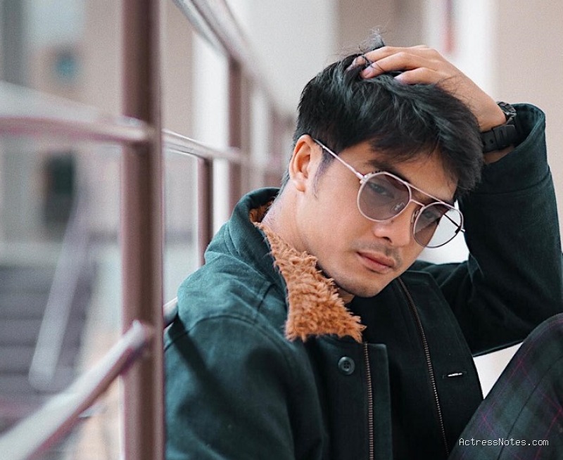 Ricky Harun: Agama, Keluarga, Pacar, Fakta & Karir Terbaru
