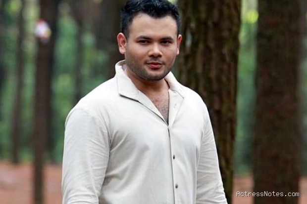 Biodata Ridho Rhoma: Agama, Keluarga, Pacar, Fakta dan Karir