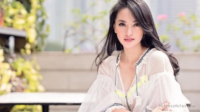 Biodata Ririn Ekawati: Agama, Keluarga, Pacar, Fakta dan Karir Biodata Ririn Ekawati: Agama, Keluarga, Pacar, Fakta dan Karir