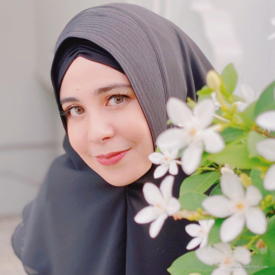 Risty Tagor: Agama, Keluarga, Pacar, Fakta & Karir Lengkap