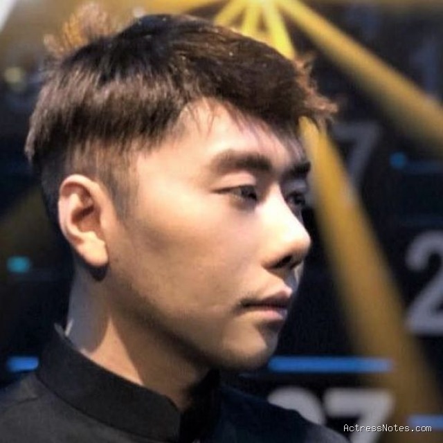 Biodata Roy Kiyoshi: Agama, Keluarga, Pacar, Fakta dan Karir