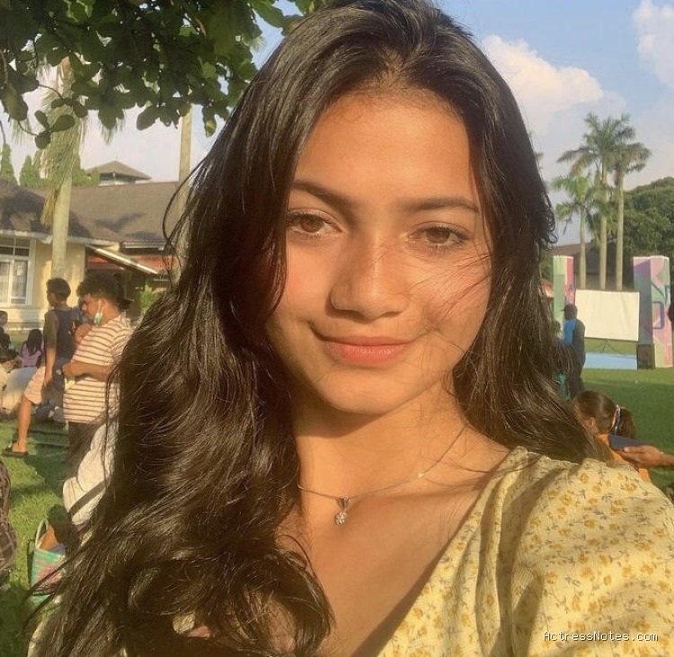 Biodata Safira Ratu Sofya: Agama, Keluarga, Pacar, Fakta dan Karir