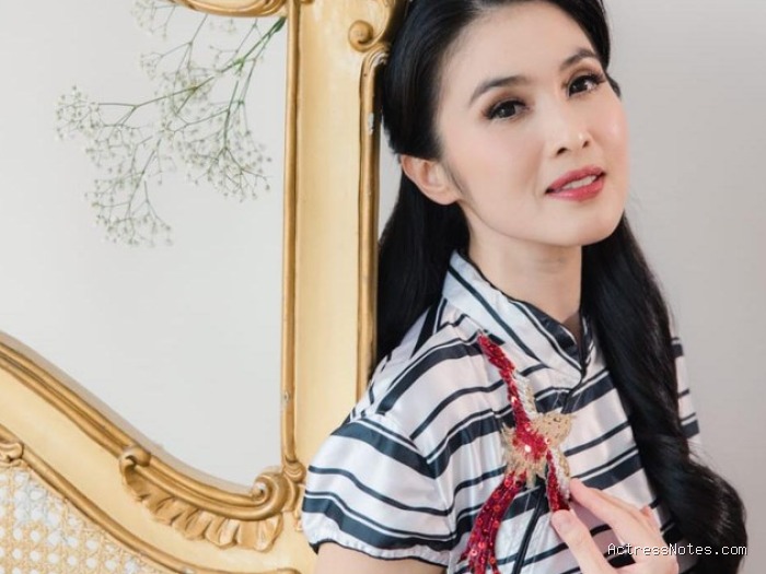 Biodata Sandra Dewi: Agama, Keluarga, Pacar, Fakta dan Karir