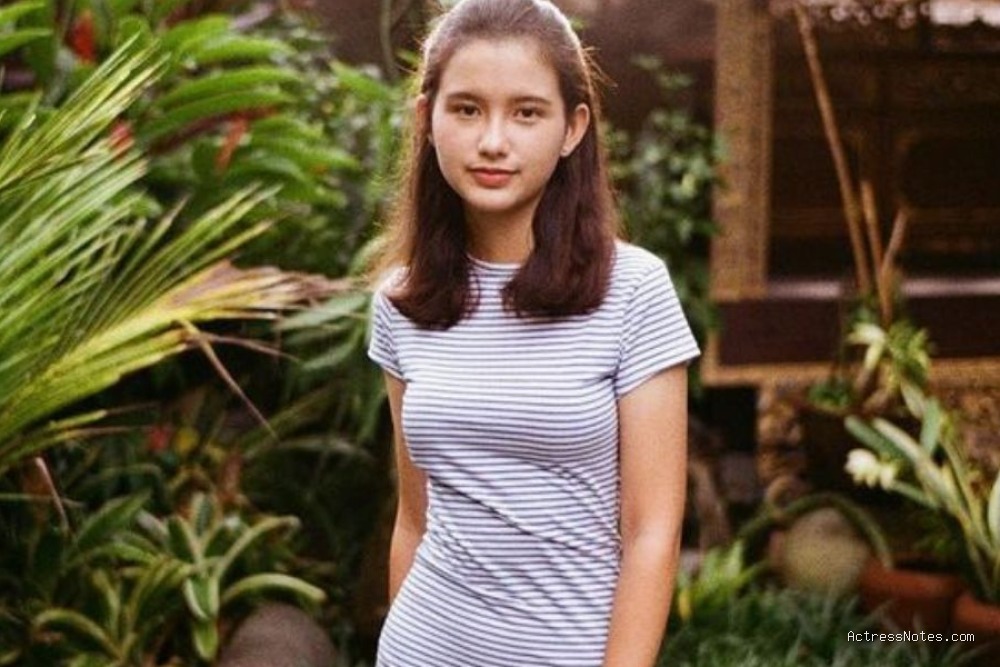 Biodata Sarah Menzel: Agama, Keluarga, Pacar, Fakta dan Karir