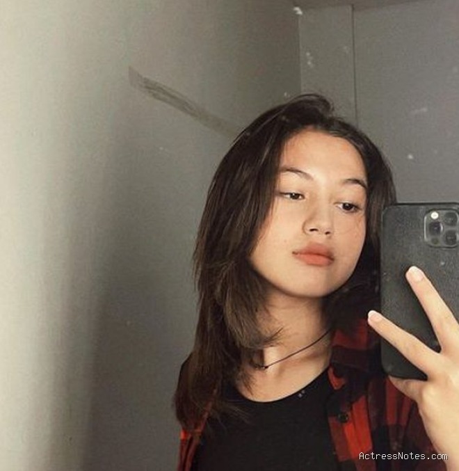 Biodata Saskia Chadwick: Agama, Keluarga, Pacar, Fakta dan Karir