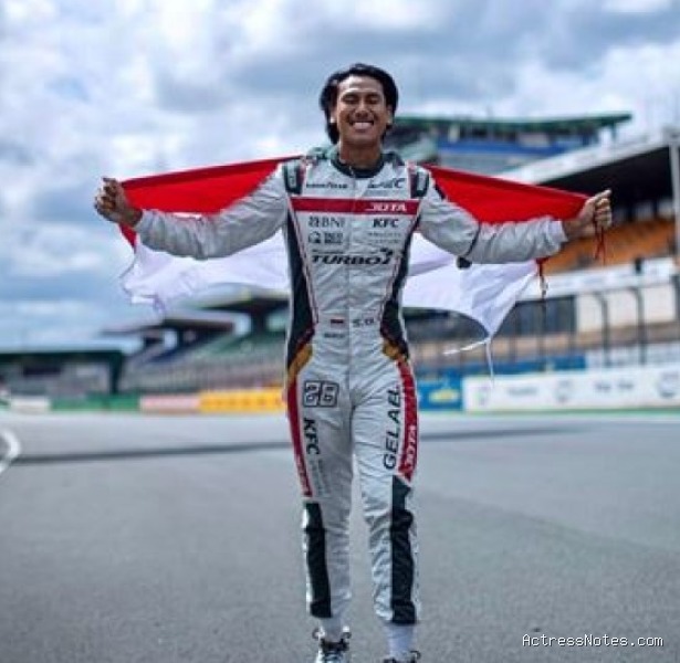 Biodata Sean Gelael: Agama, Keluarga, Pacar, Fakta dan Karir