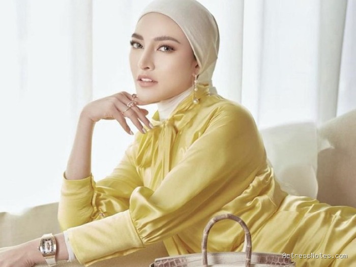 Biodata Shandy Purnamasari: Agama, Keluarga, Pacar, Fakta dan Karir