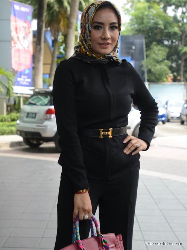Biodata Shinta Bachir: Agama, Keluarga, Pacar, Fakta dan Karir