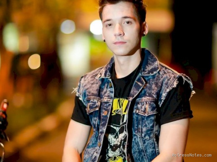Biodata Stefan William: Agama, Keluarga, Pacar, Fakta dan Karir