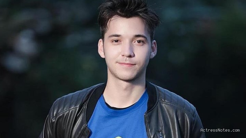Biodata Stefan William: Agama, Keluarga, Pacar, Fakta dan Karir