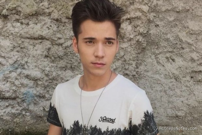Biodata Stefan William: Agama, Keluarga, Pacar, Fakta dan Karir