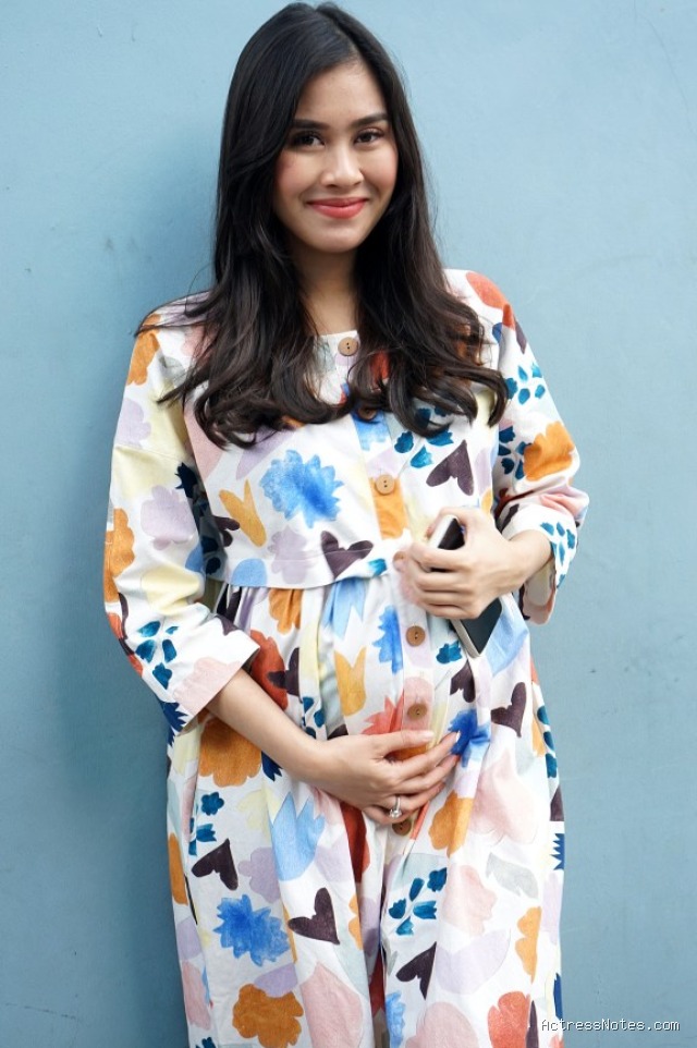 Biodata Syahnaz Sadiqah : Agama, Keluarga, Pacar, Fakta dan Karir