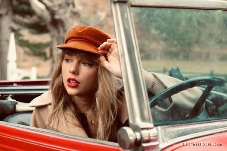 Biodata Taylor Swift: Agama, Keluarga, Pacar, Fakta dan Karir