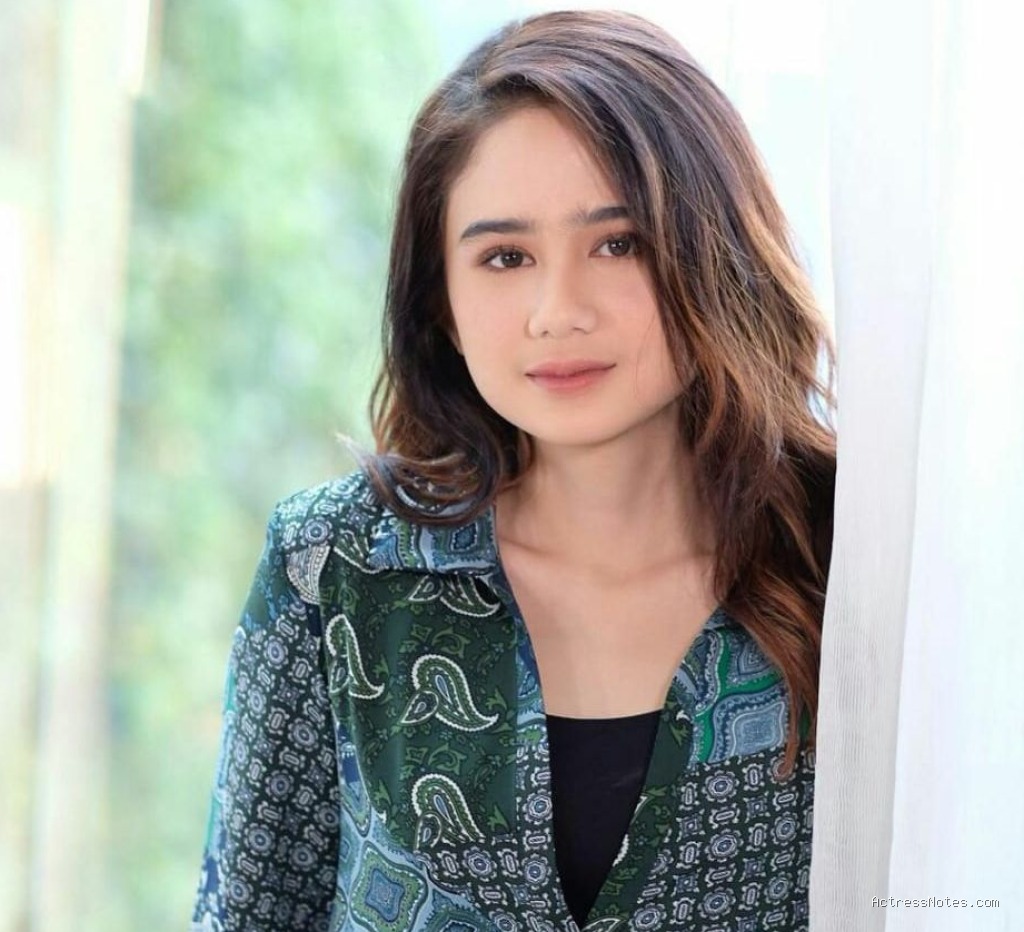 Biodata Tissa Biani: Agama, Keluarga, Pacar, Fakta dan Karir