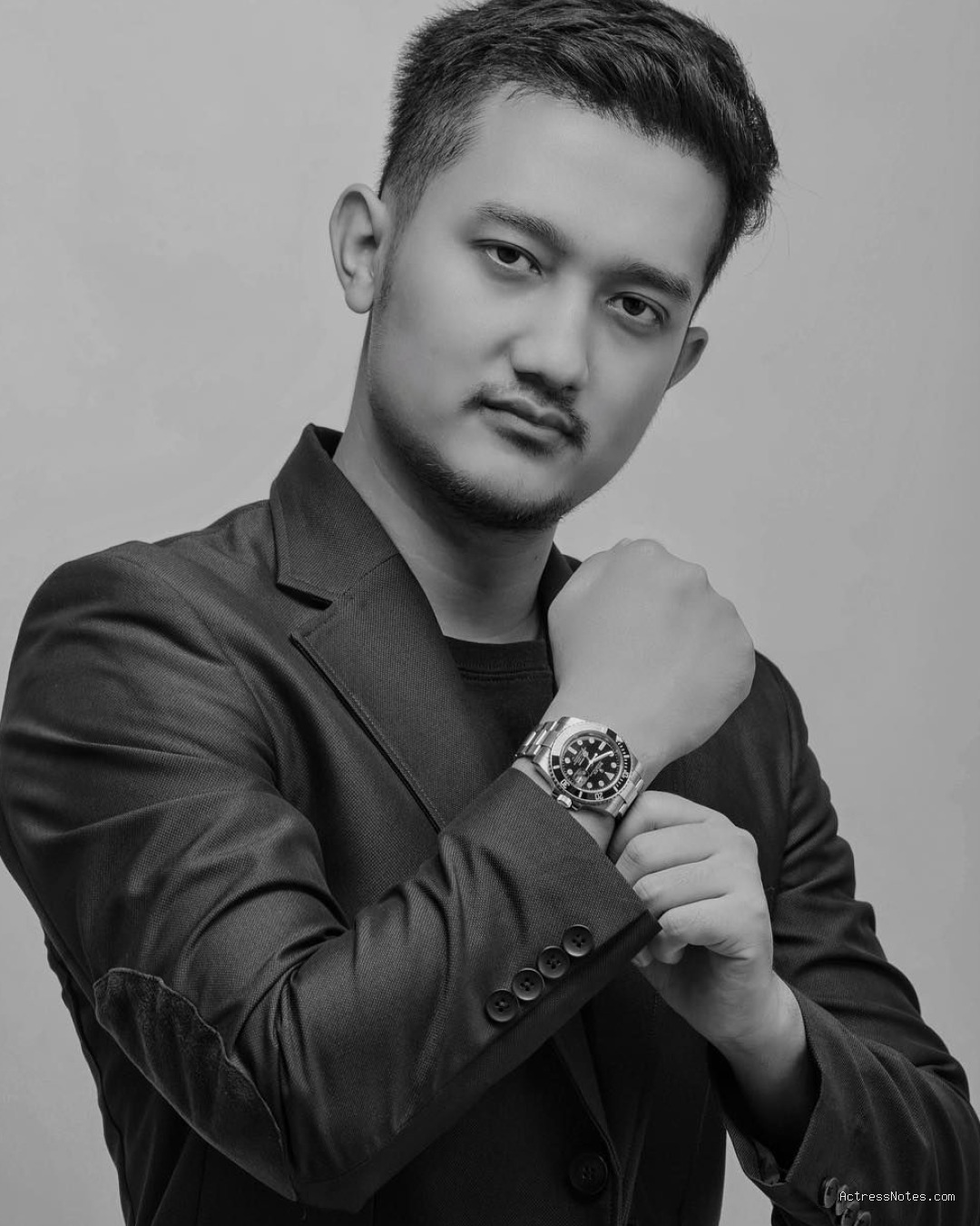 Biodata Tom Liwafa: Agama, Keluarga, Pacar, Fakta dan Karir
