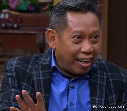 Biodata Tukul Arwana: Agama, Keluarga, Pacar, Fakta dan Karir