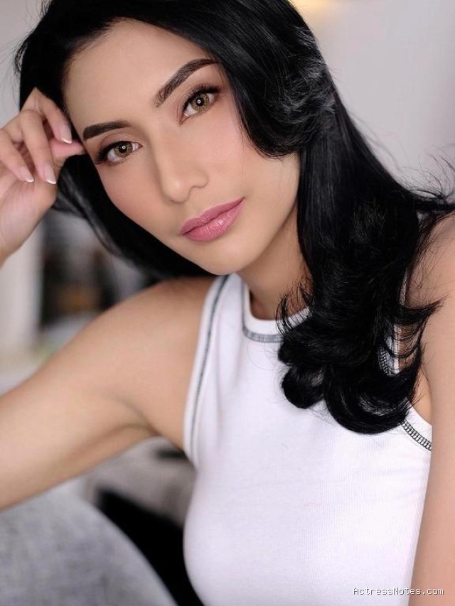 Biodata Tyas Mirasih: Agama, Keluarga, Pacar, Fakta dan Karir Biodata Tyas Mirasih: Agama, Keluarga, Pacar, Fakta dan Karir