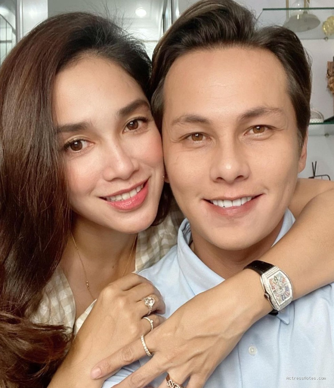 Biodata Ussy Sulistiawaty: Agama, Keluarga, Pacar, Fakta dan Karir