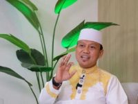 Ustadz Das'ad Latif: Biodata Lengkap, Agama, Keluarga & Karir
