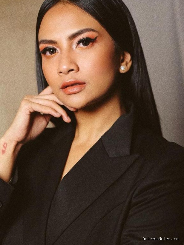 Biodata Vanessa Angel: Agama, Keluarga, Pacar, Fakta dan Karir