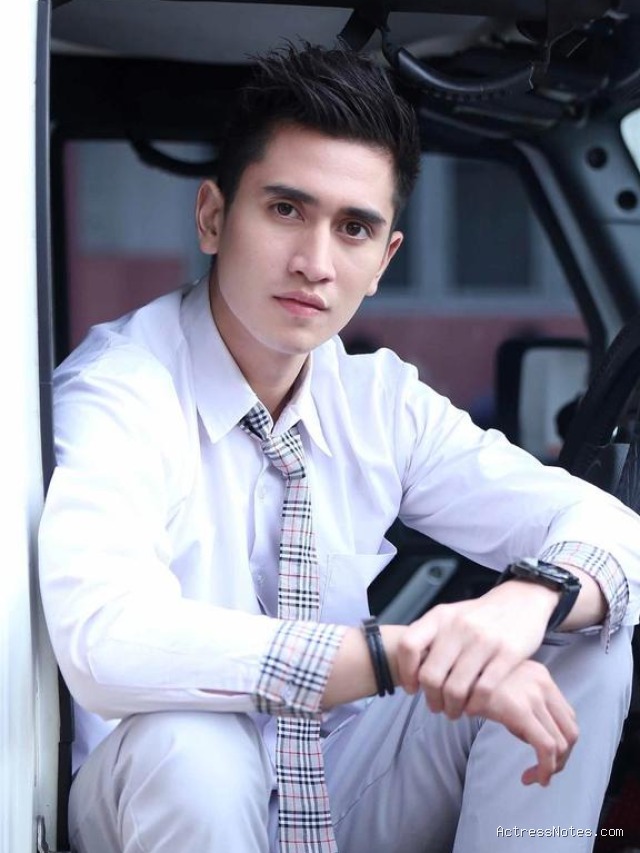 Biodata Verrell Bramasta: Agama, Keluarga, Pacar, Fakta dan Karir