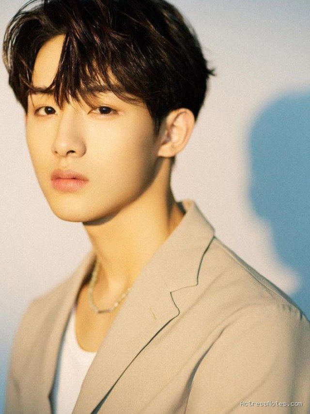 Biodata Winwin NCT: Agama, Keluarga, Pacar, Fakta dan Karir