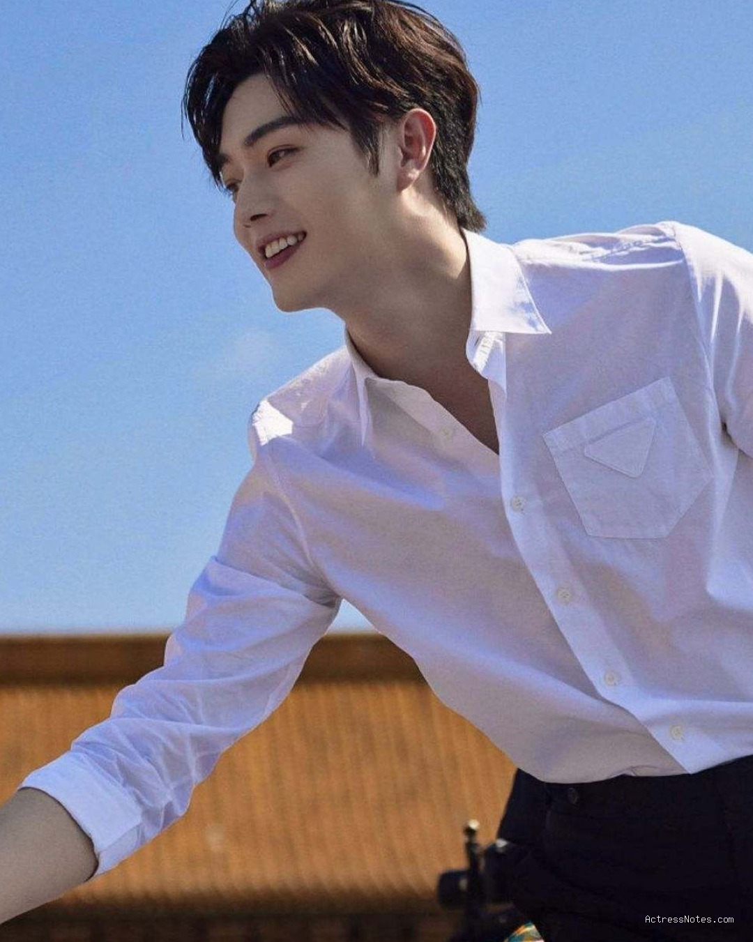 Biodata Xu Kai: Agama, Keluarga, Pacar, Fakta dan Karir