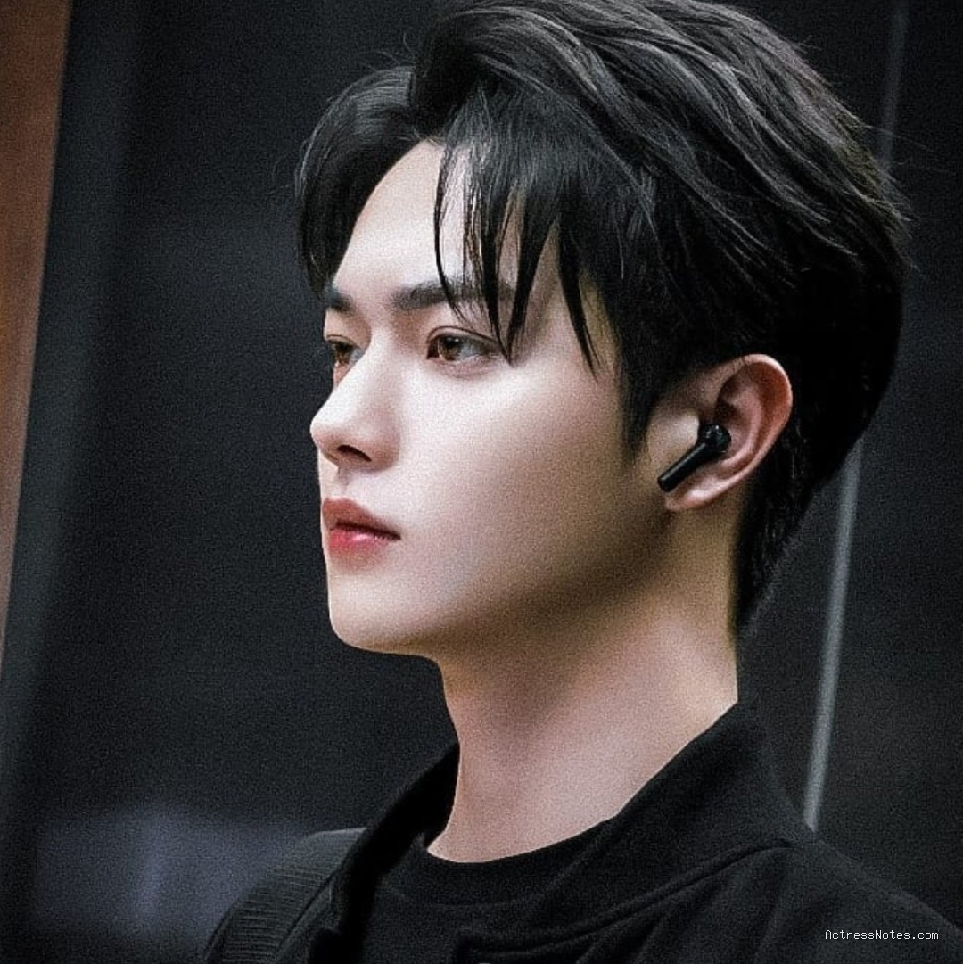 Biodata Xu Kai: Agama, Keluarga, Pacar, Fakta dan Karir