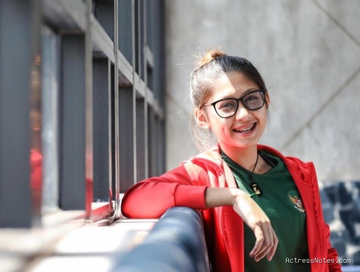 Biodata Zahra Muzdalifah: Agama, Keluarga, Pacar, Fakta dan Karir