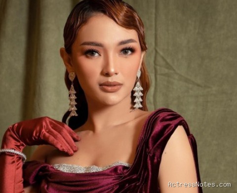 Biodata Zaskia Gotik: Agama, Keluarga, Pacar, Fakta dan Karir