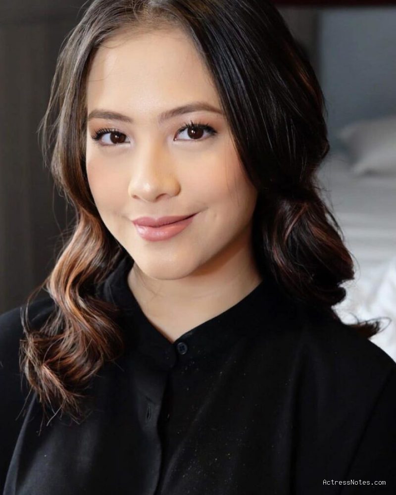 Profil dan Perjalanan Karier Adhisty Zara di Musik dan Film