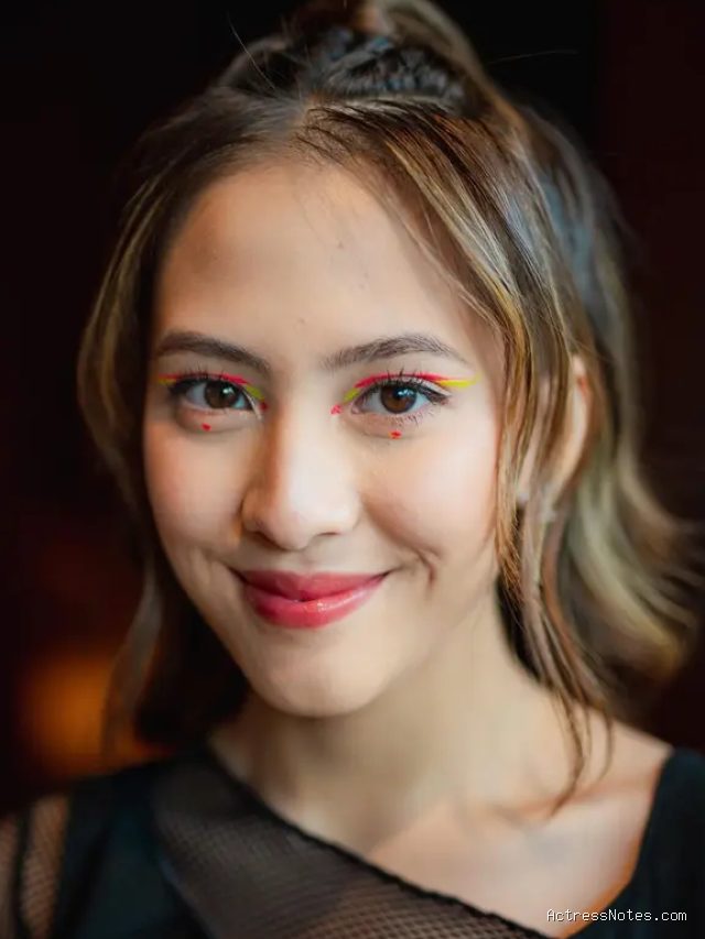 Profil dan Perjalanan Karier Adhisty Zara di Musik dan Film
