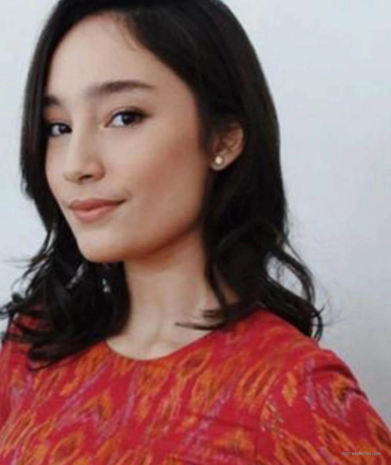 Profil dan Perjalanan Karier Tatjana Saphira dari Model ke Aktris