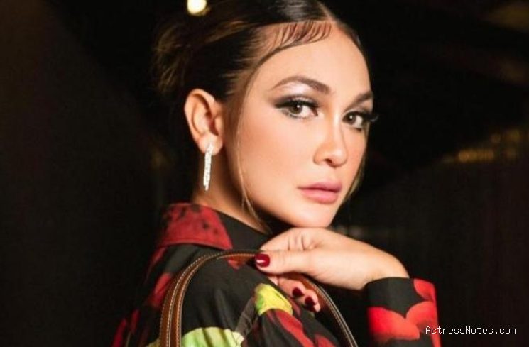 Profil Lengkap Luna Maya: Karier Model, Bisnis, dan Biodata
