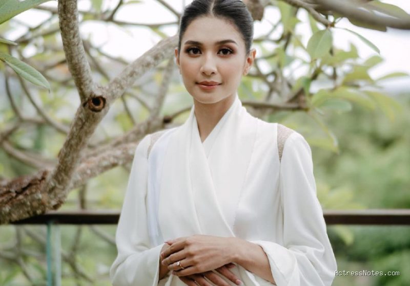 Profil Lengkap Mikha Tambayong: Karier Hiburan dan Pendidikan
