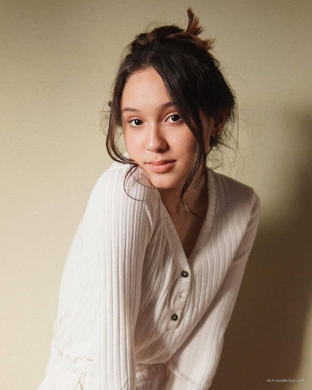 Profil Lengkap Yasmin Napper: Biodata, Karier Film dan Sinetron