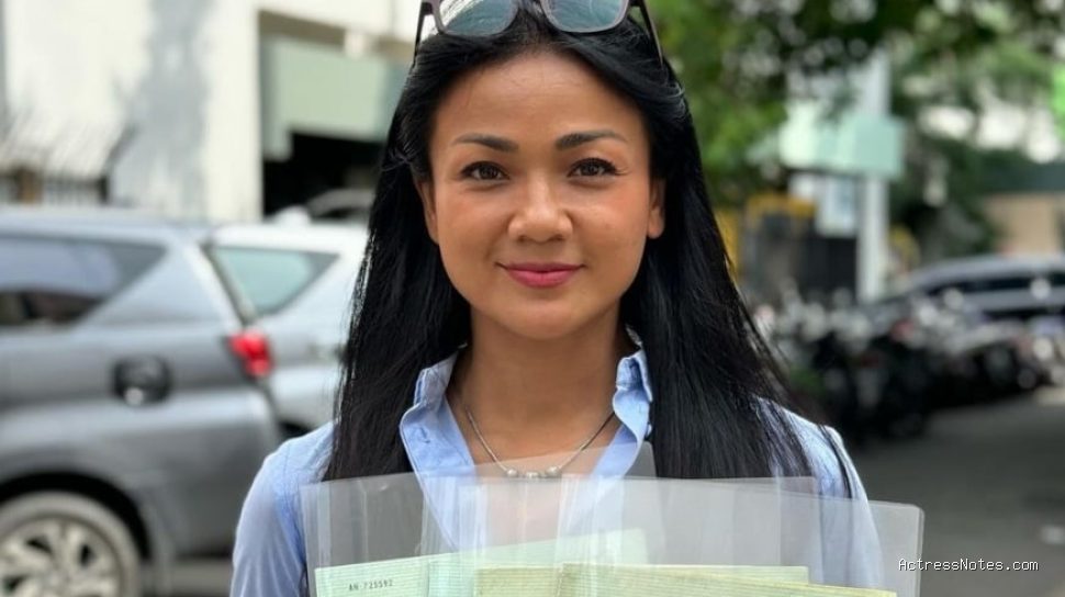 Profil Nirina Zubir: Biodata, Perjalanan Karier Film dan Musik