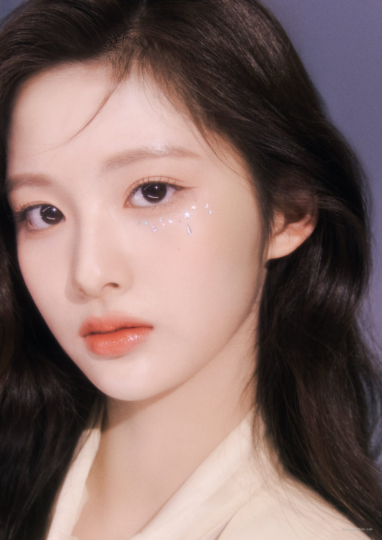 Photo by dbkpop.com - Profil dan Biodata Sullyoon NMIXX: Perjalanan Karier dan Vokal