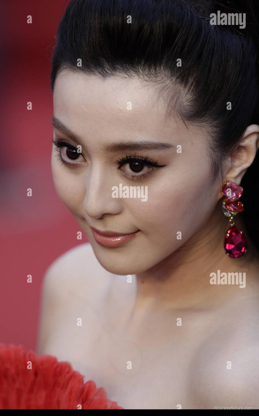 Profil dan Jejak Karier Fan Bingbing: Dari Aktris hingga Ikon Global
