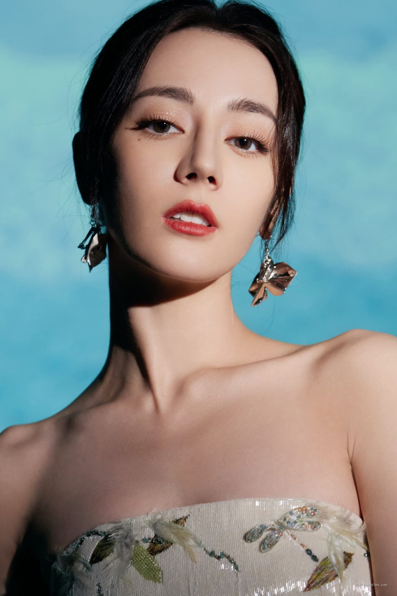 Profil dan Perjalanan Karier Dilraba Dilmurat di Drama Tiongkok