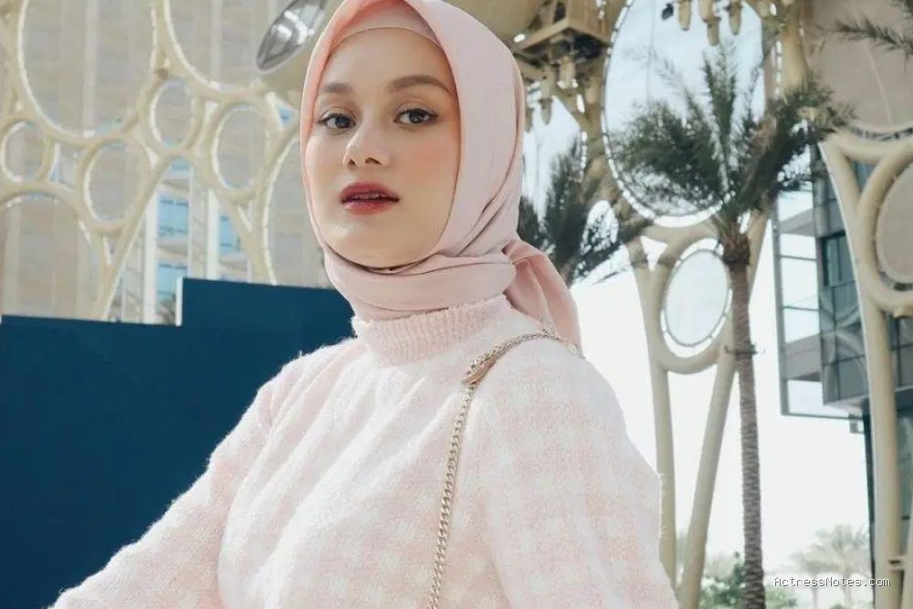 Profil dan Perjalanan Karier Dinda Hauw di Film dan Sinetron